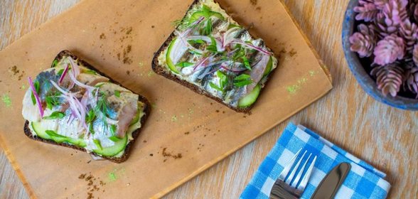 Бутерброды с килькой и селедкой, как на Дерибасовской