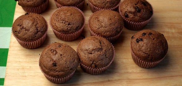 Шоколадные маффины с бананом