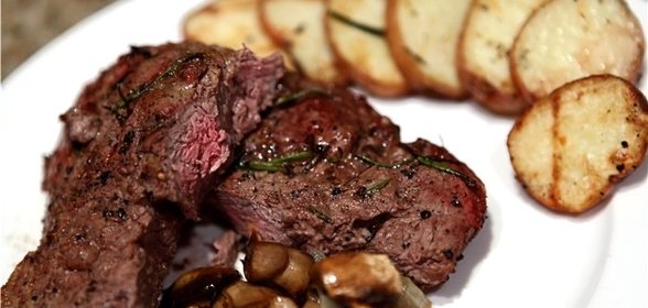 Стейк из говядины в аэрогриле