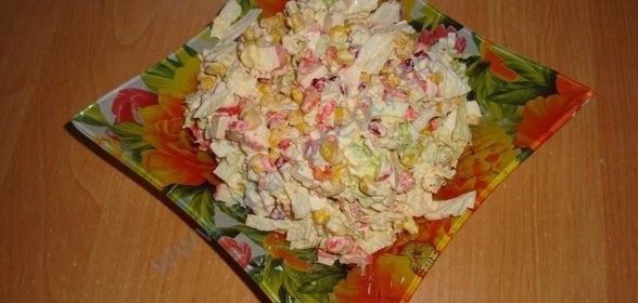 Салат из крабовых палочек с кукурузой