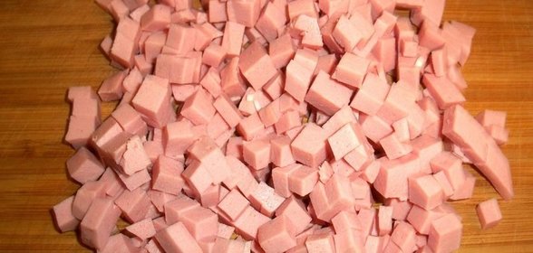 Колбаса молочная