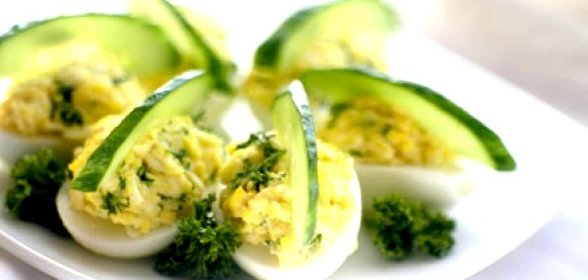 Яйца, фаршированные ветчиной