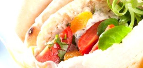 Салат из курицы в пите