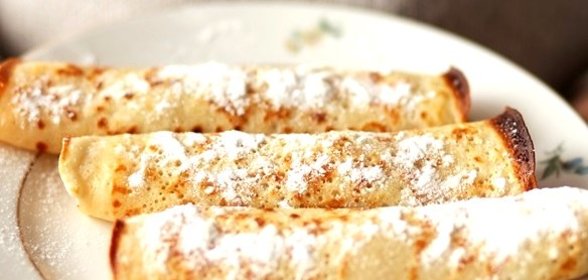 Блинчики с яблоками и орехами