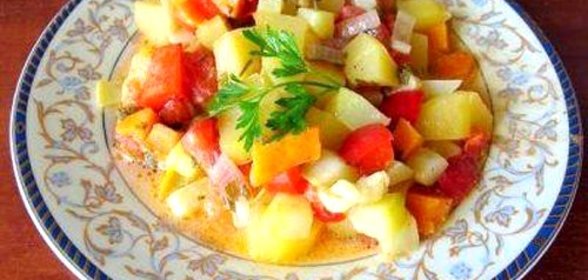 Овощное рагу из кабачков с картофелем