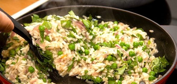 Ризотто с горохом и беконом