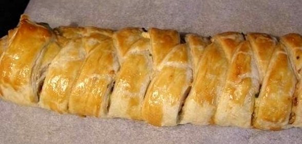 Быстрый пирог с куриной грудкой