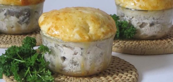 Мини-пироги с курицей