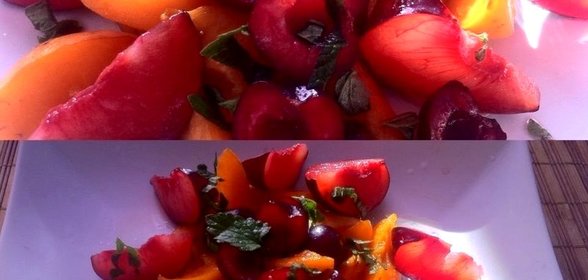 Легкий салат с абрикосом, черешней и сливой