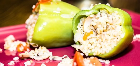 Перец, фаршированный булгуром