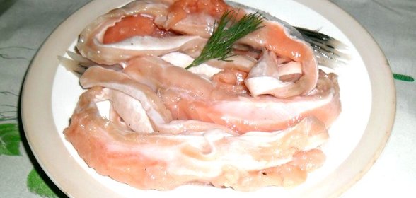 Соленые брюшки семги