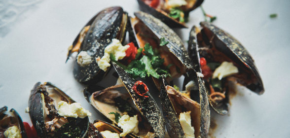 Мидии в пергаменте за 20 минут: пошаговый рецепт