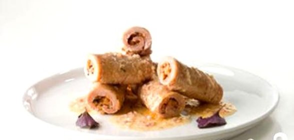 Тушеные мясные рулеты