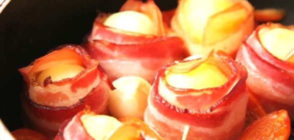 Шашлыки из картофеля и бекона с соусом из эстрагона