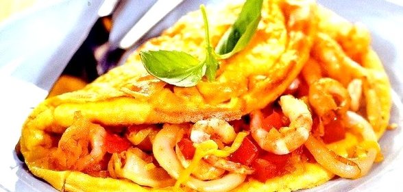 Омлет с морепродуктами