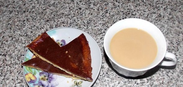 Шоколадно-желейная ватрушка