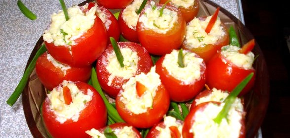 Фаршированный сыром черри