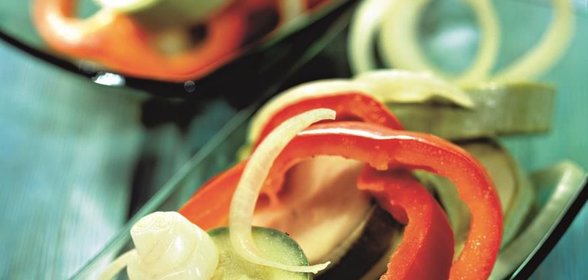 Салат Кабачки, маринованные со сладким перцем