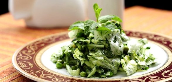 Восточный салат