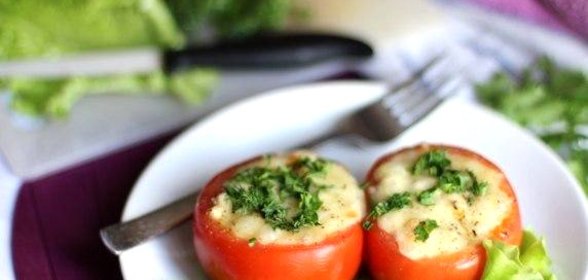 Помидоры, фаршированные куриным филе и овощами