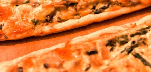 Киш со спаржей и грибами