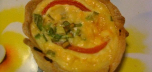 Киш с помидорами и моццареллой