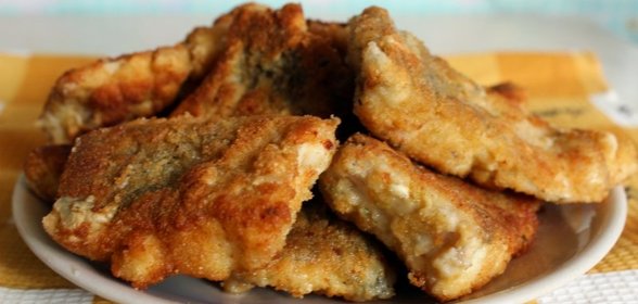 Жаренный судак в панировочных сухарях