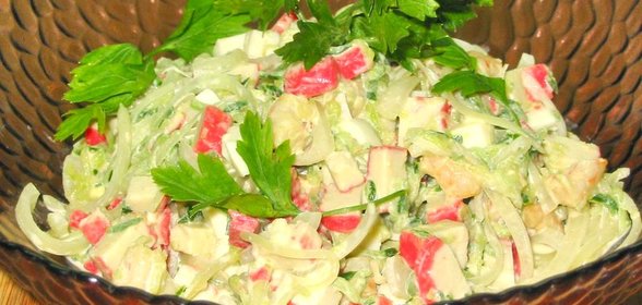 Салат с креветками и огурцом