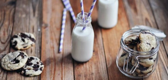 Печенье с шоколадом.