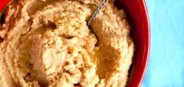 Быстрый паштет из фасоли с грецкими орехами