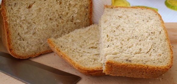 Хлеб на рассоле, сыворотке и свежих дрожжах в хлебопечке