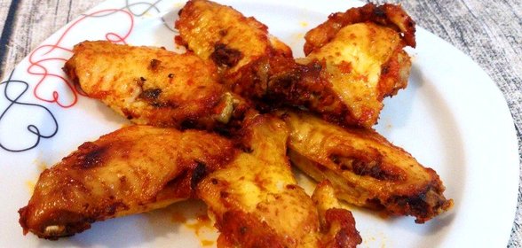 Куриные крылышки в томатном соусе