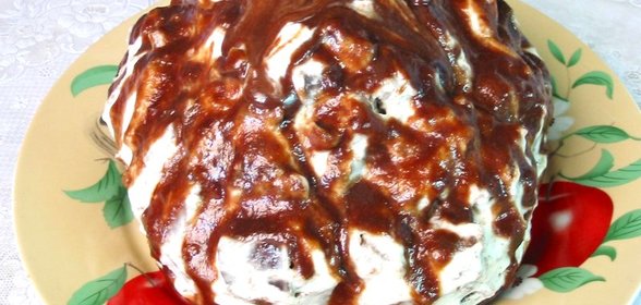 Шоколадный торт с бананами