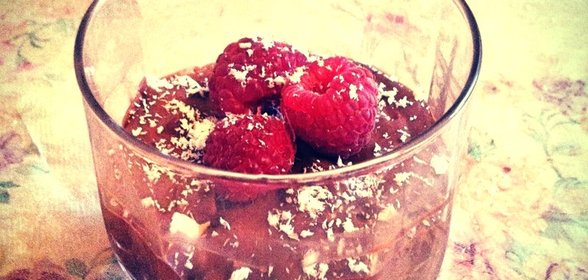 Шоколадный мусс с миндалем