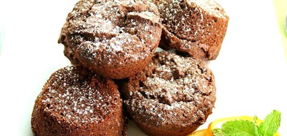 Маленькие шоколадные пирожные