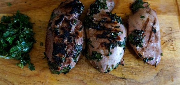 Утиная грудка с петрушкой и оливковым маслом