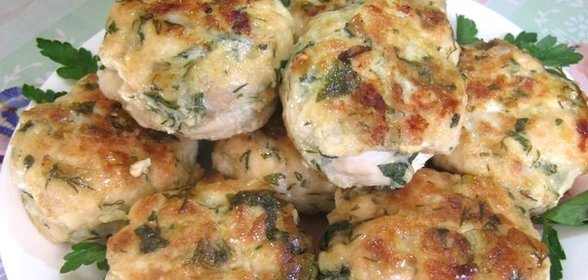 Рубленые куриные котлеты с картофелем