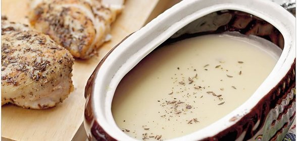 Крем-суп из картофеля и и запеченного чеснока с куриным филе