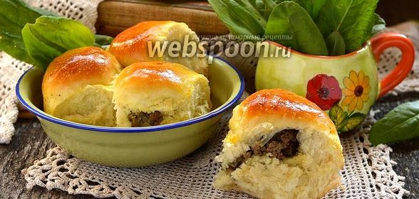 Пирожки с печенью и укропным маслом