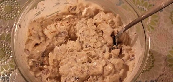 Салат с сельдереем и творогом