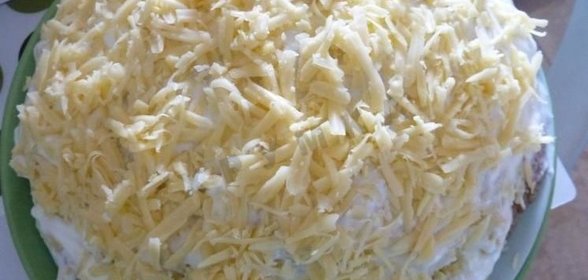 Салат Нежнее нежного с мясом и сыром