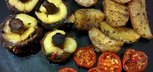 Шампиньоны с сыром в духовке