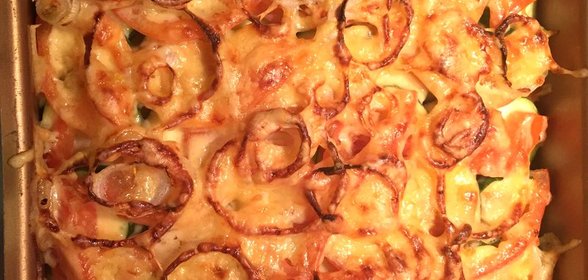 Цукини, запеченные с помидорами и сыром