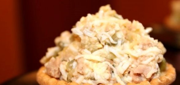 Салат с печенью трески без майонеза