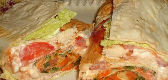 Рулет из лаваша с корейской морковкой