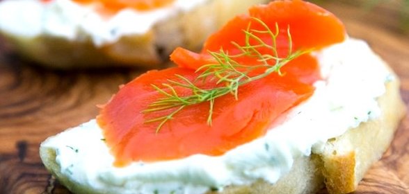Бутерброды с красной рыбой