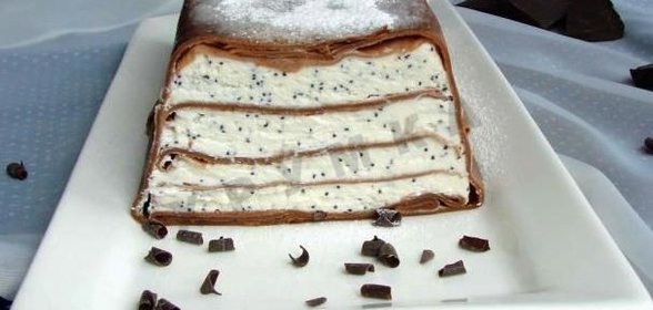 Блинный творожный торт из шоколадных блинов