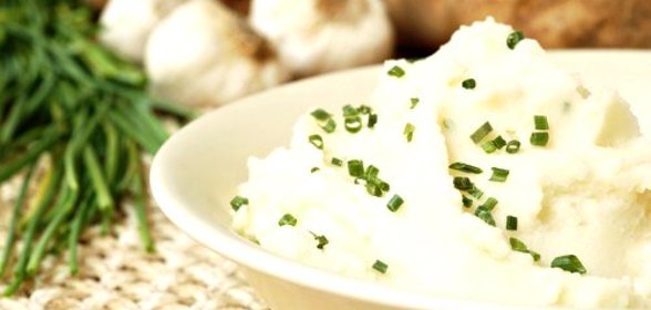 Картофельное пюре с репой и чесноком