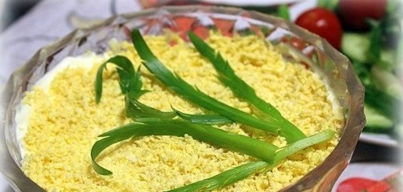 Салат с курицей и грибами