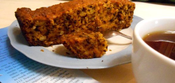 Морковный пирог с орехами